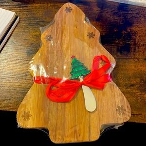 Christmas tree cheese board.